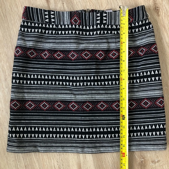Aztec print mini-skirt - Picture 4 of 4